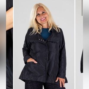 Kozan Ashton Jacket parachute jet black XS snap front swing style high low coat